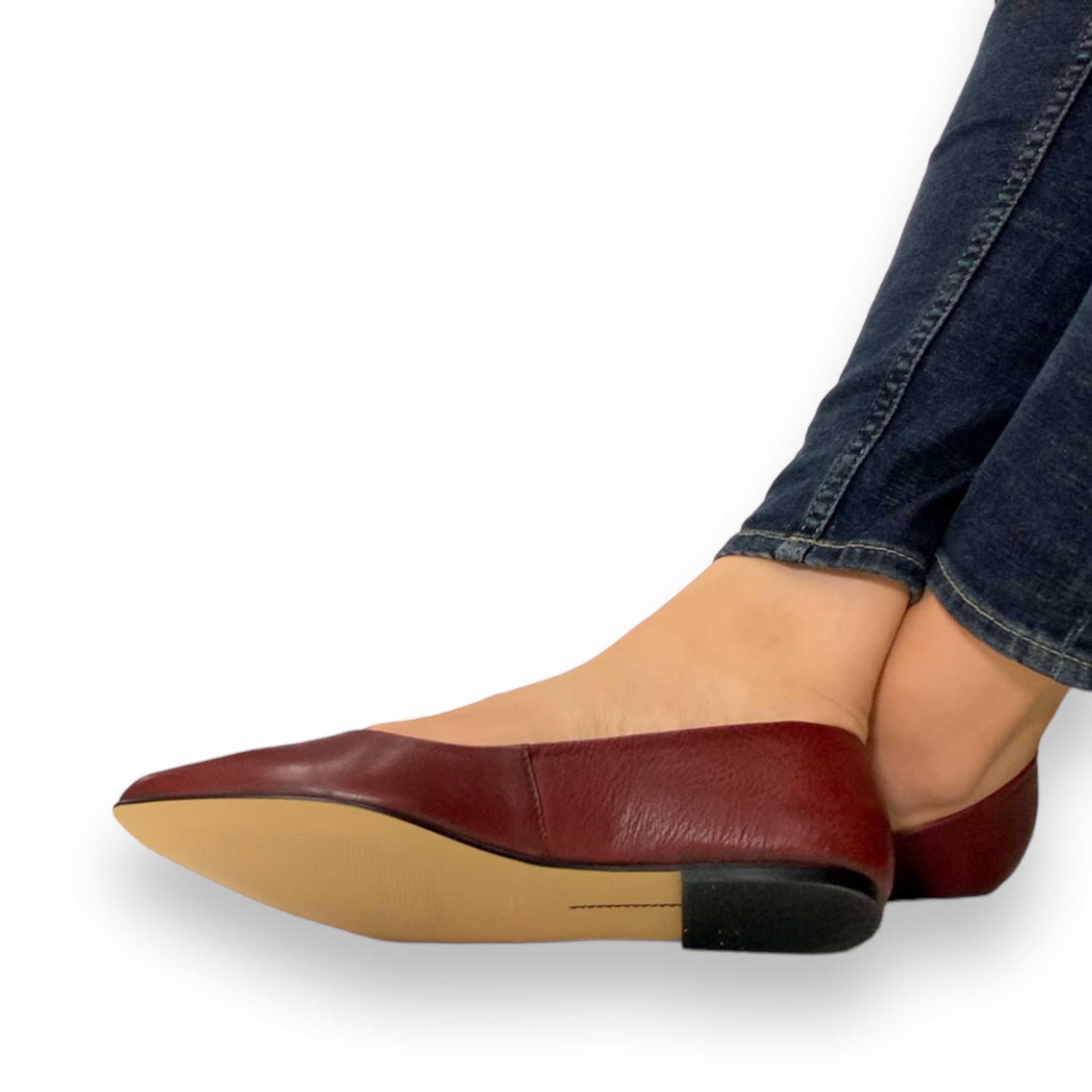 Flats vino en punta liso Gillio