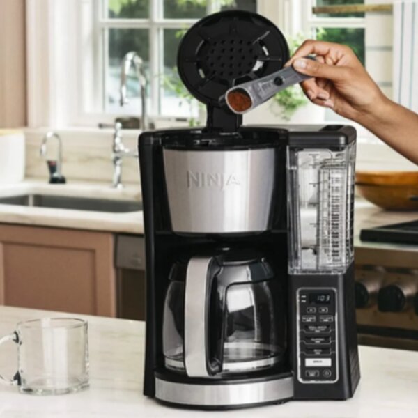 Ninja Cafetera De Goteo Programable 12 Tzs 60oz Negro Ce200