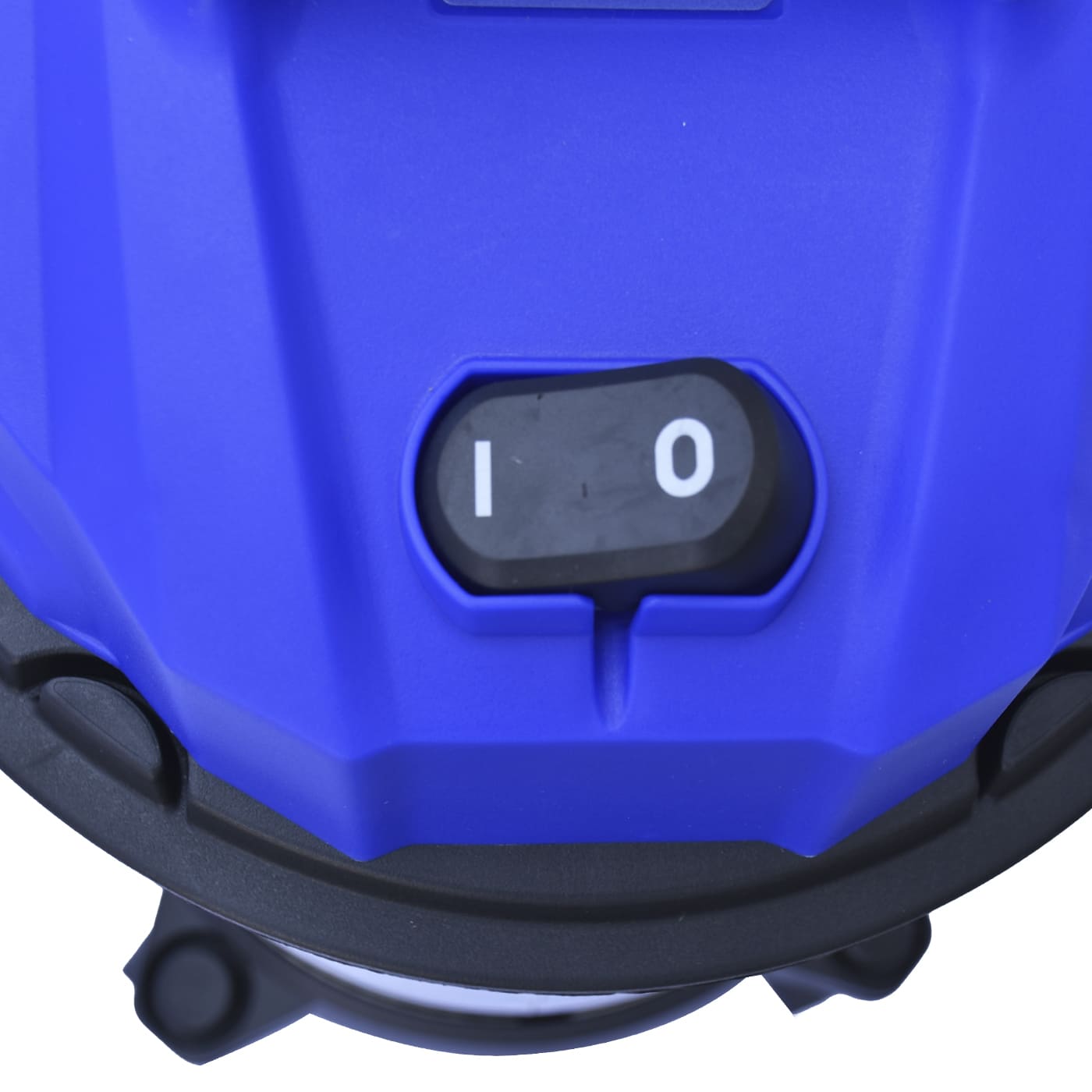 ASPIRADORA ELECTRICA 3 EN 1 HYUNDAI 2,500W CAPACIDAD 30 LITROS 110V/60HZ - HYV3025