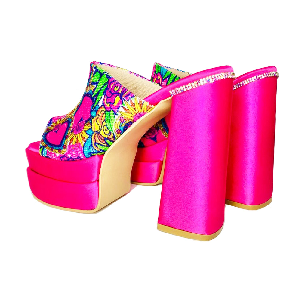 Zapatillas  mujer tipo Bratz  Suecos con plataforma , modelo a elegir.