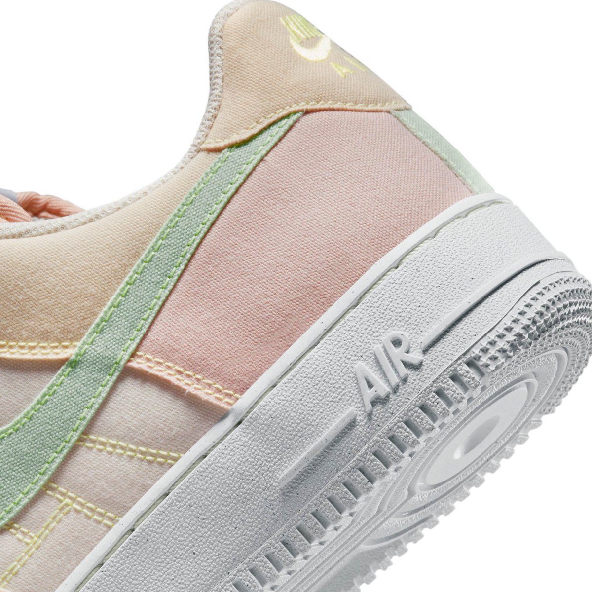 Tenis Nike Air Force 1 07 LX Next Nature DR5648-030