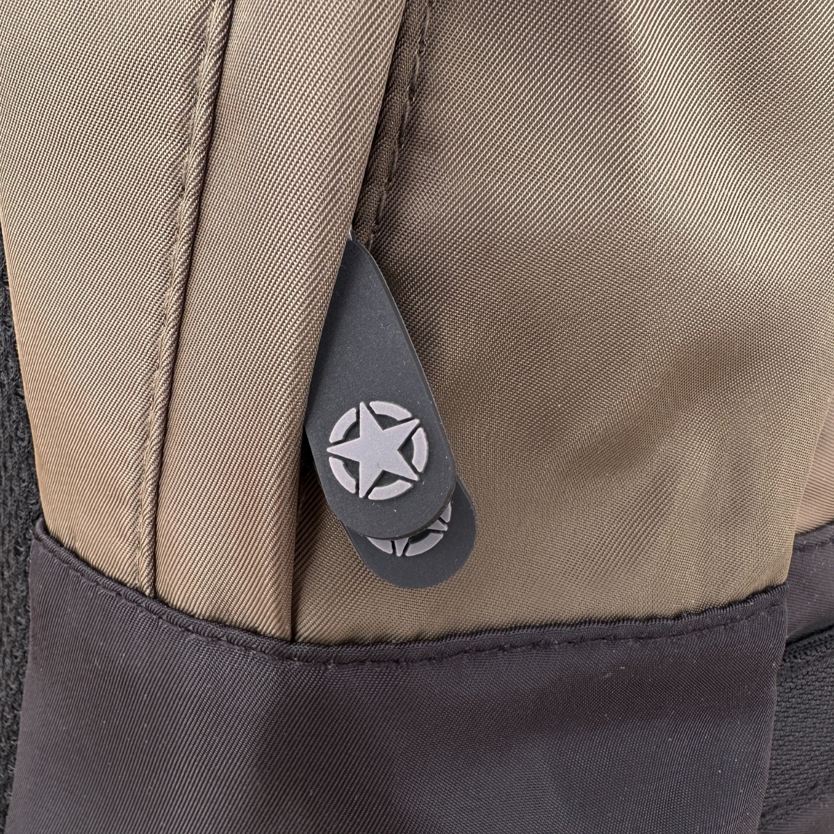 Mochila Impermeable Jeep Maleta Montaña Resistente Cat Original Viaje Backpack