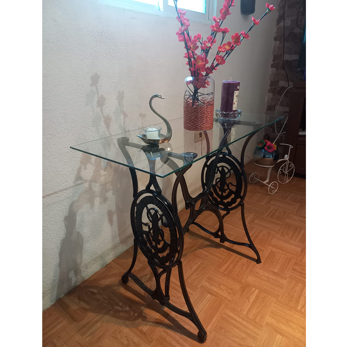 HL molmor, Mesa de centro o recibidor tipo máquina de coser forja y base de cristal, mod102