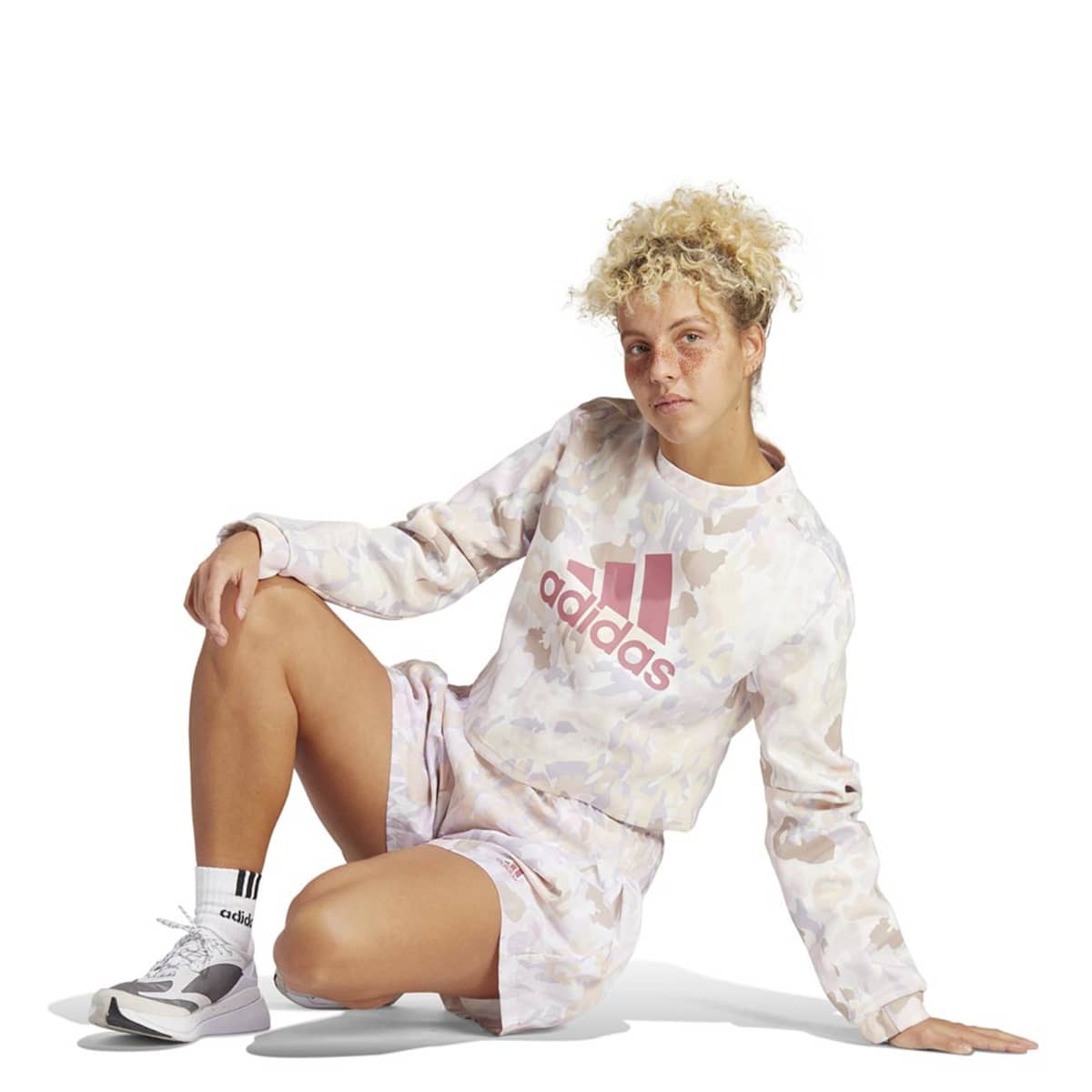 Sudadera adidas estampada multicolor para mujer, mod. 1088709