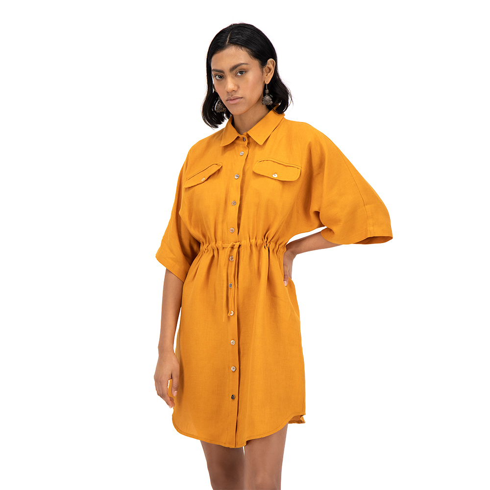 Vestido camisero Merkabá mostaza lino