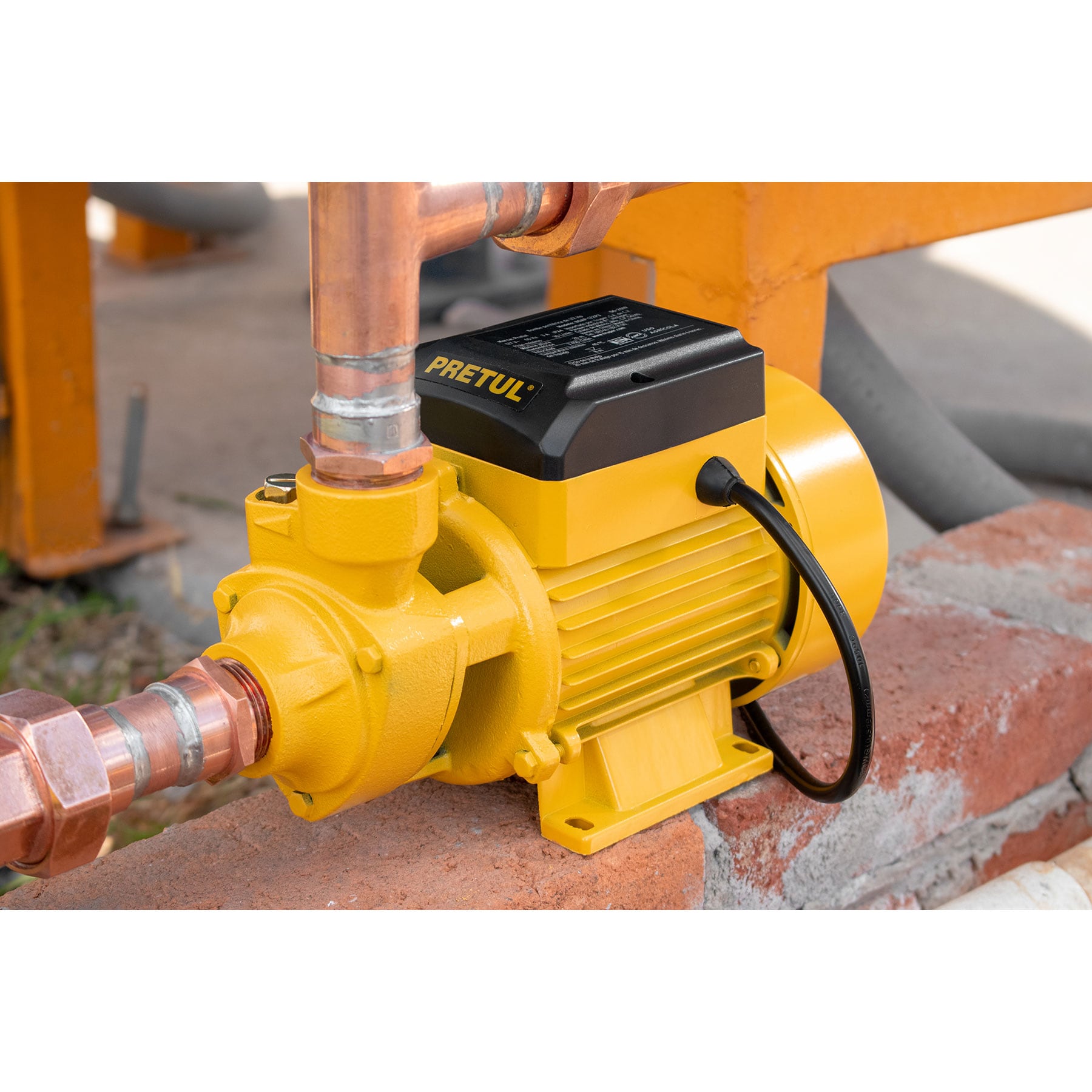 Bomba periférica 1/2 HP, Pretul - 30 L/min Altura máxima 20 m