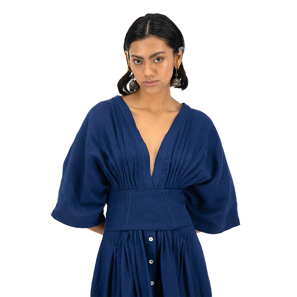 Vestido largo con corsette Merkabá x Dafne Canales azul marino lino