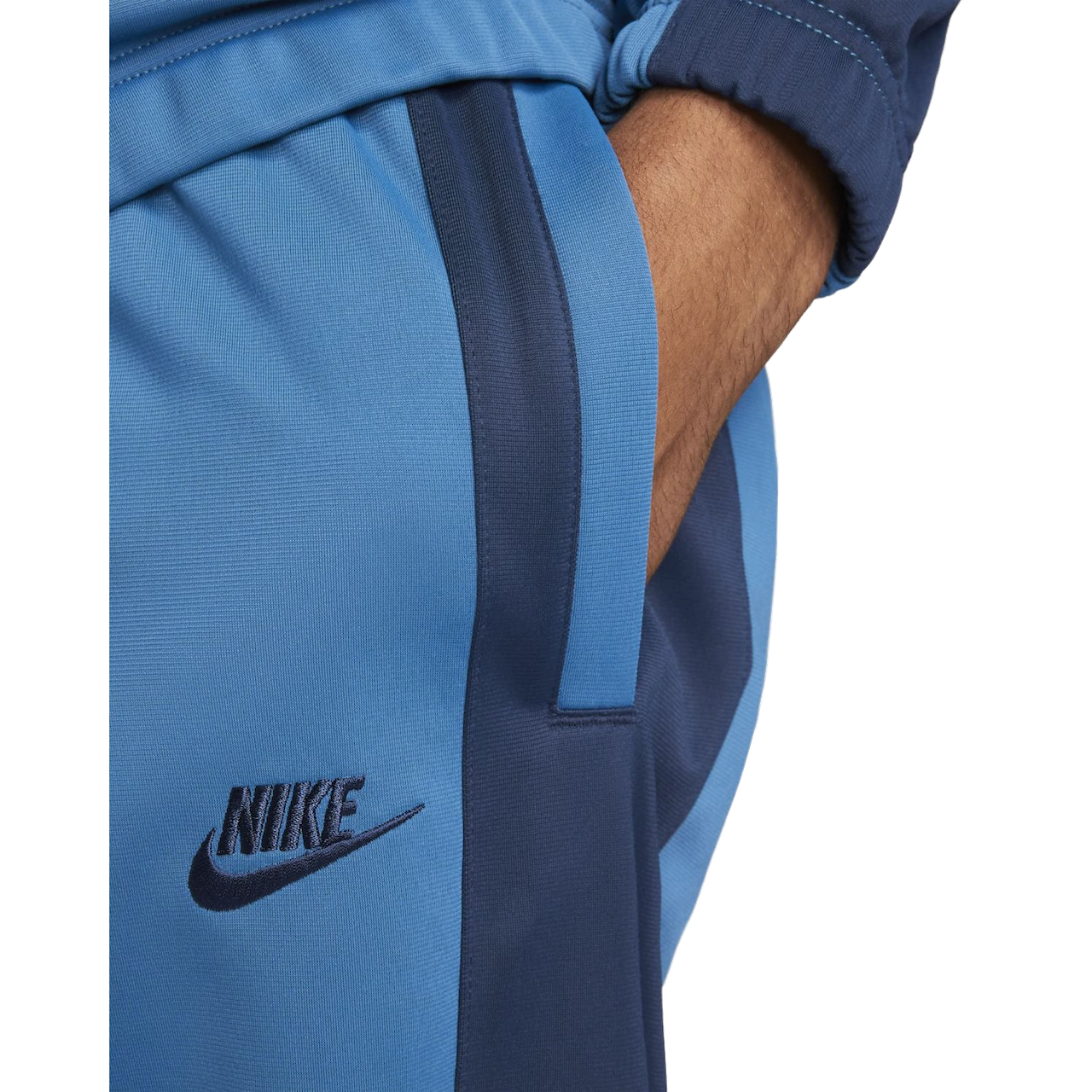 Conjunto Pants Hombre Nike Sportswear Sport Essentials DM6843 408.