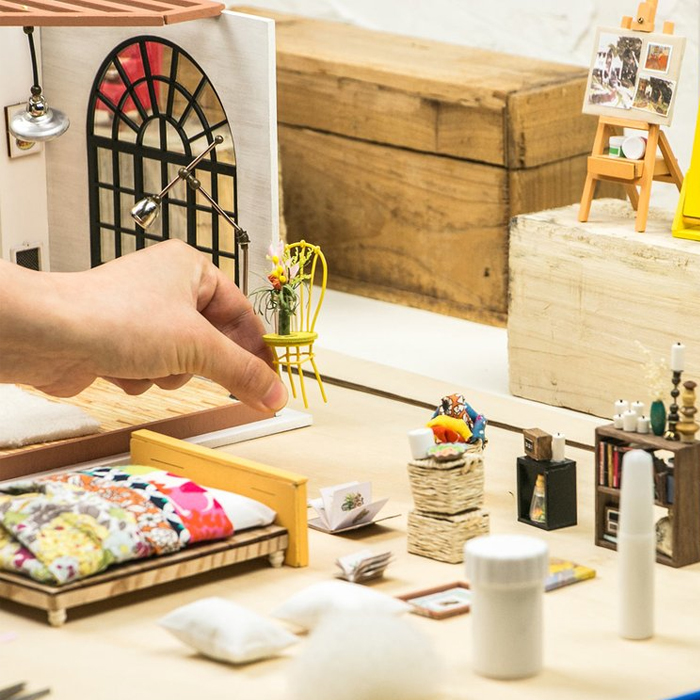 Casa Miniatura Habitación Alices Armable Madera Robotime.