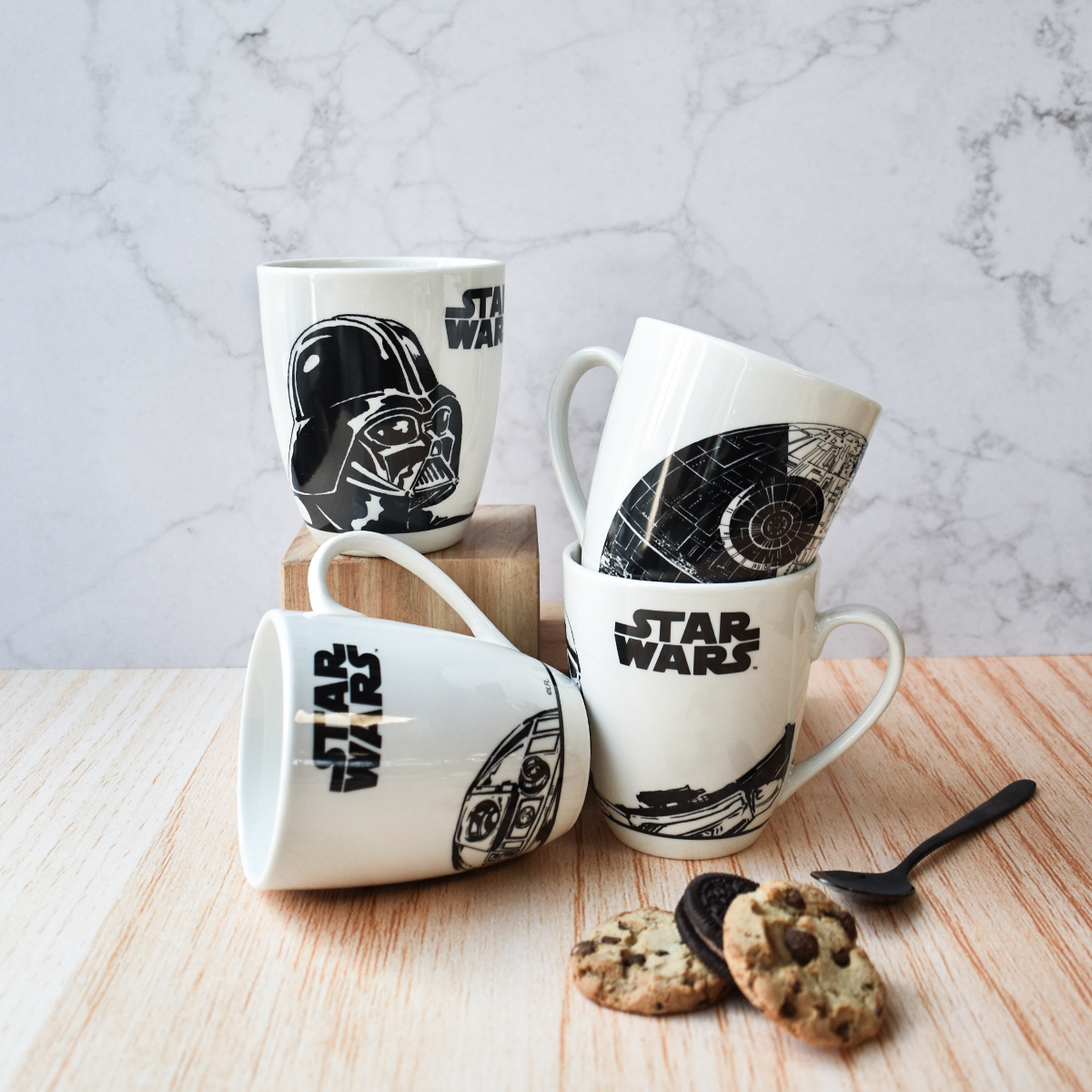 Fun Kids 2415-3089 Vajilla Porcelana Disney Star Wars Darth Vader Stormtrooper Blanco con Negro 12 pzas 4 personas