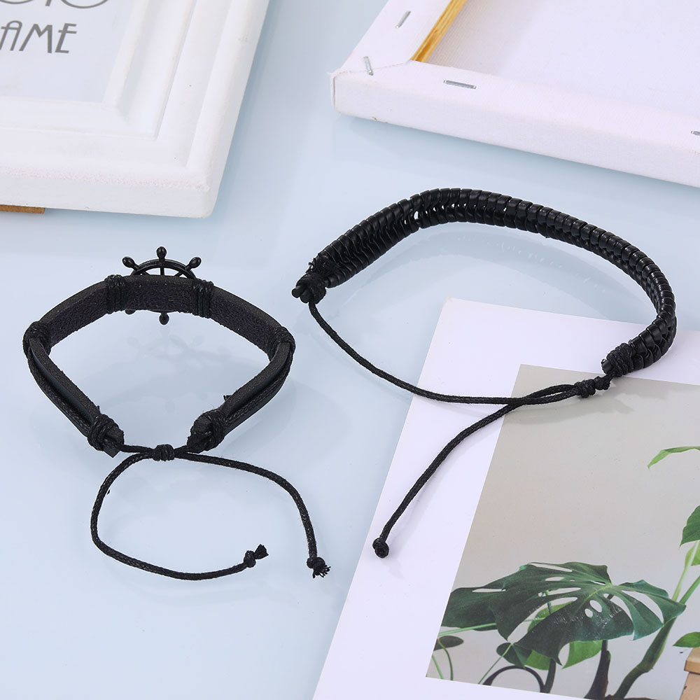 Set De Pulseras Con Timon Negro