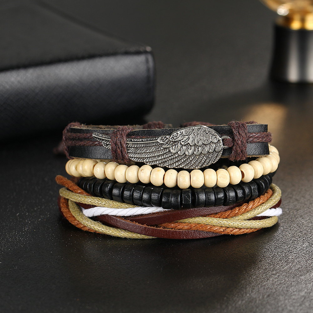 Pulseras Hombre Cuerda Piel Set 4 C/ Dije De Plumas Plateada