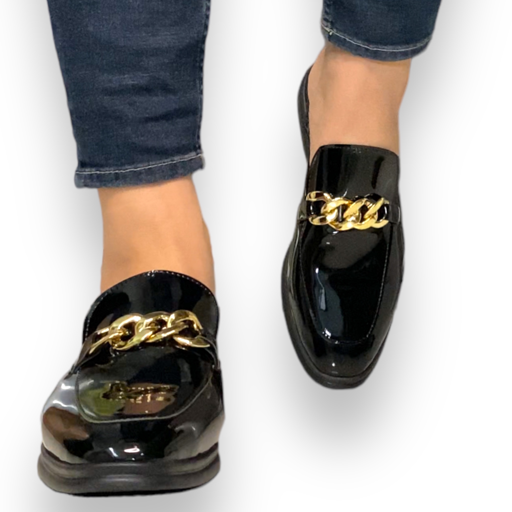 FLATS MULES CHAROL NEGRO CON CADENA DORADA DAVID SERRANO