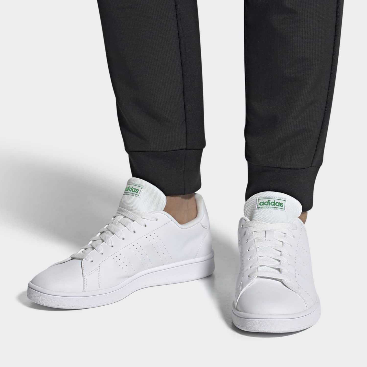 Tenis Adidas Advantage Base - EE7690 - Blanco - Hombre 