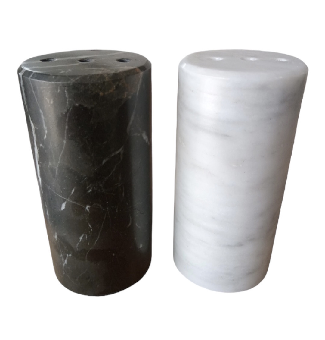 Salero y Pimentero de Marmol