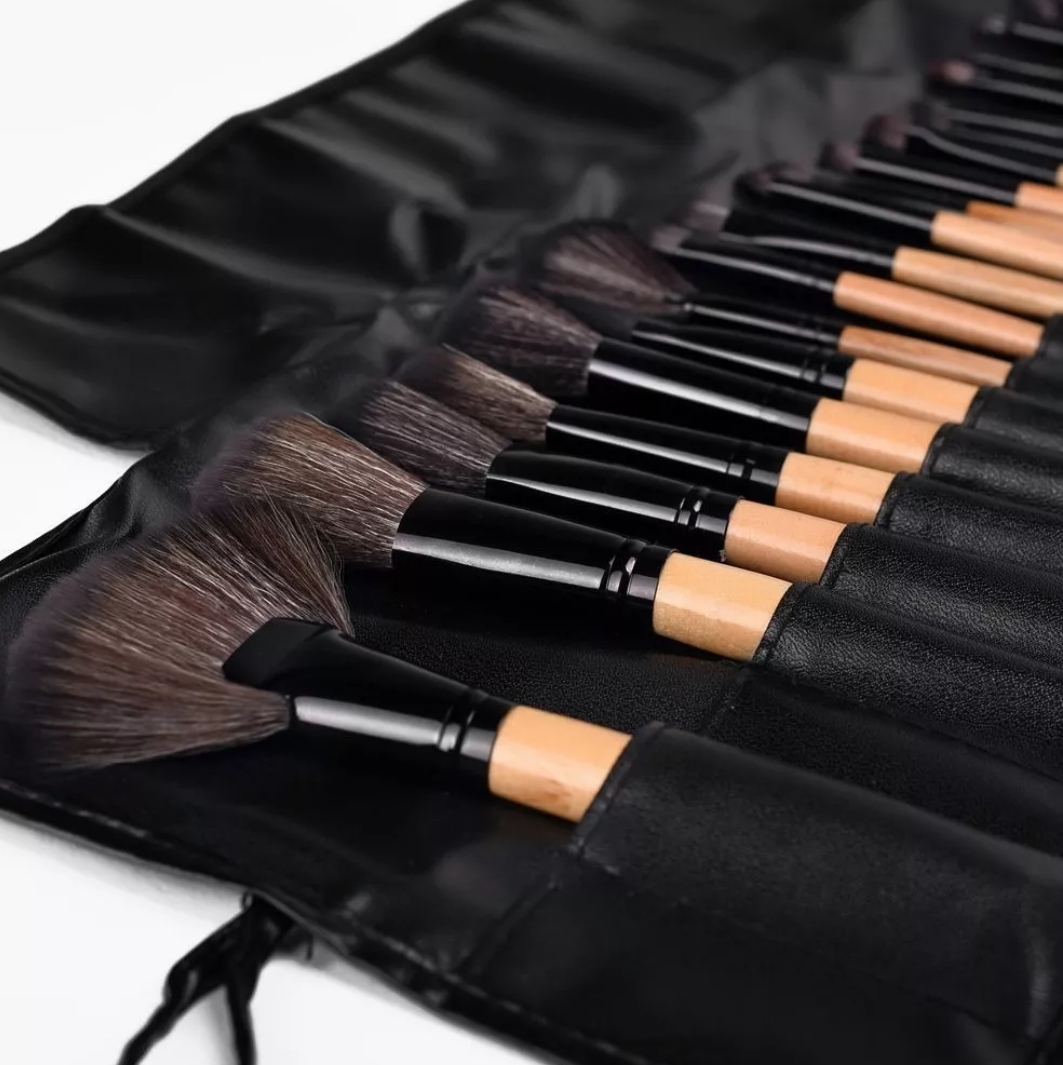 Brochas De Maquillaje Kit 32 Pcs Para Maquillaje Profesional.