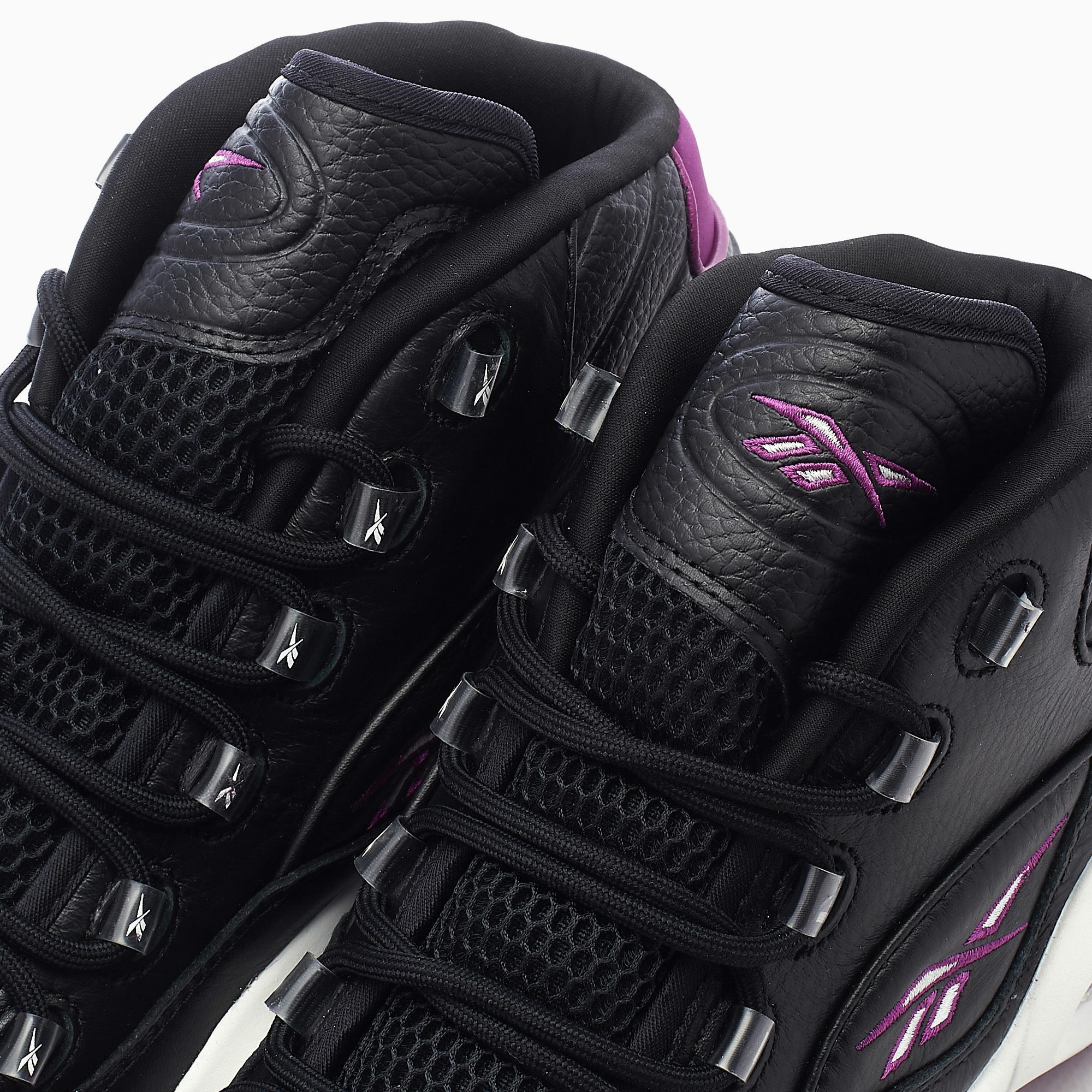 Tenis Reebok Question Mid Allen Iverson Negro Morado de Caballero Original