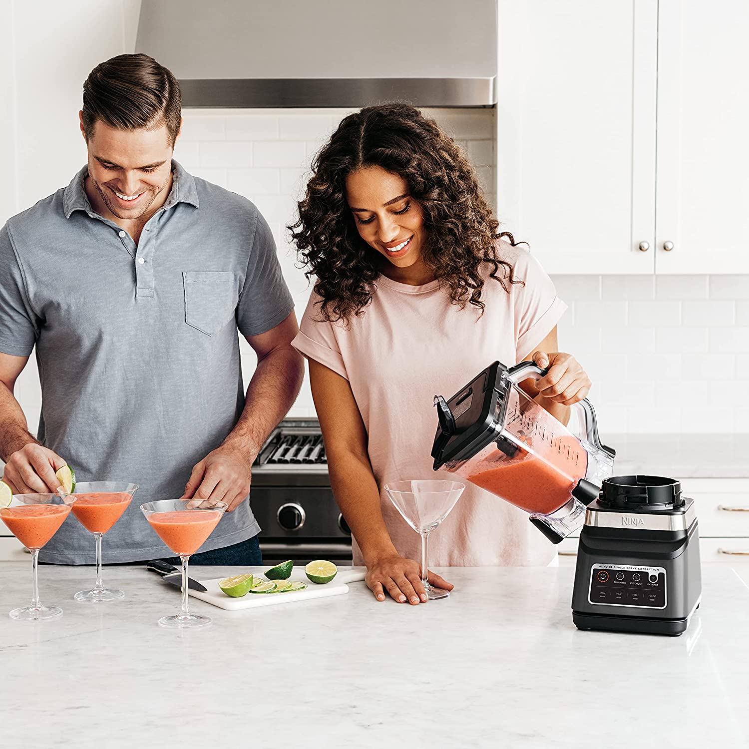 Ninja Licuadora con 3 programas Auto-iQ (Smoothie , Ice crush, Extractor) - BN751