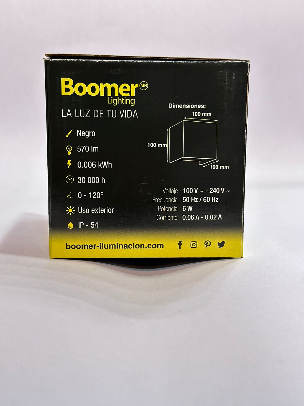 LUMINARIO LED ARBOTANTE NEGRO