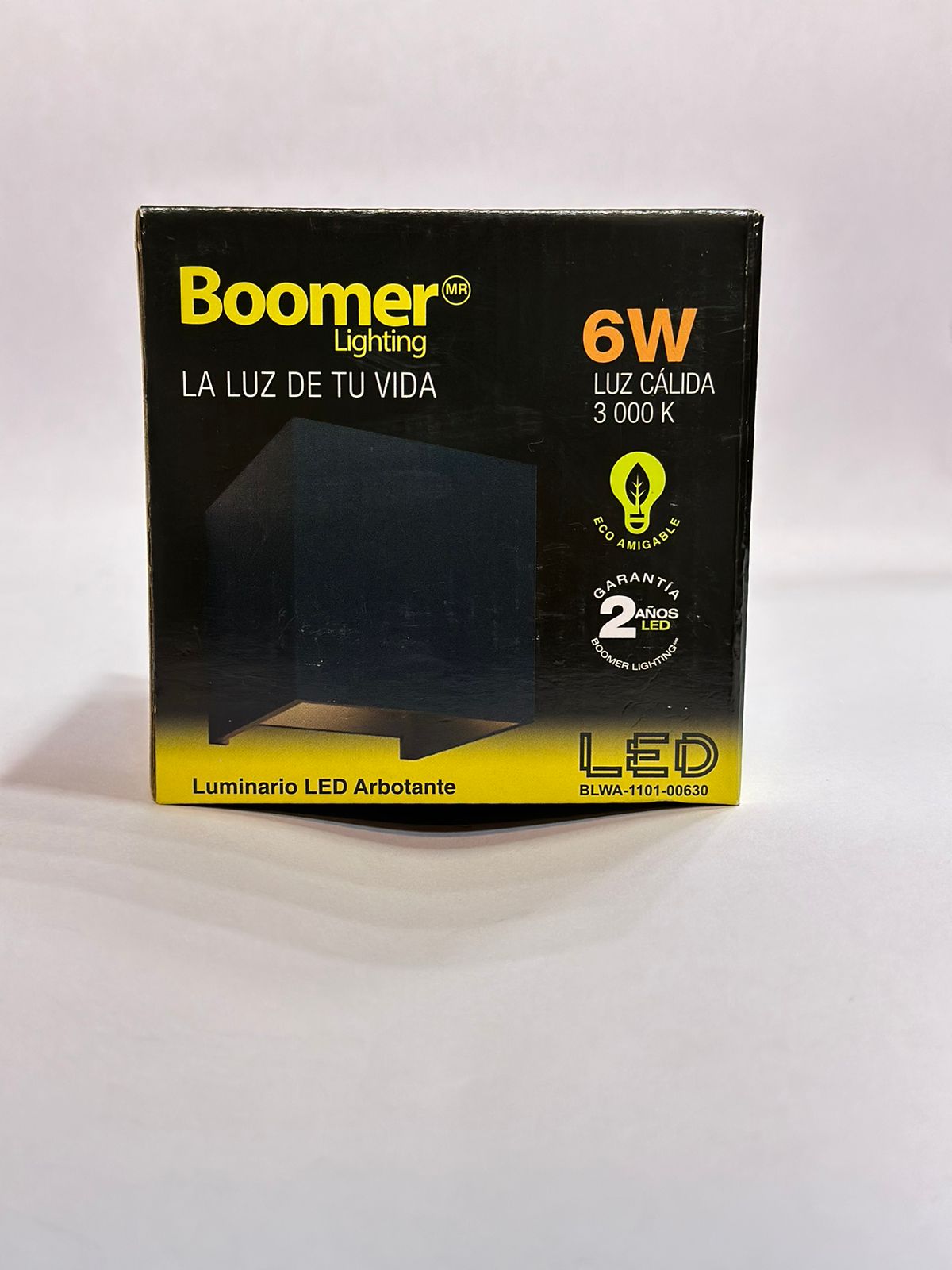 LUMINARIO LED ARBOTANTE NEGRO