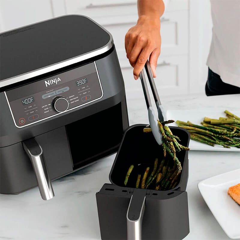 Freidora de aire Ninja Foodie 6 en 1 8QT AD150 2 canastas con tecnología DualZone de freír indepentiendes REACONDICIONADO