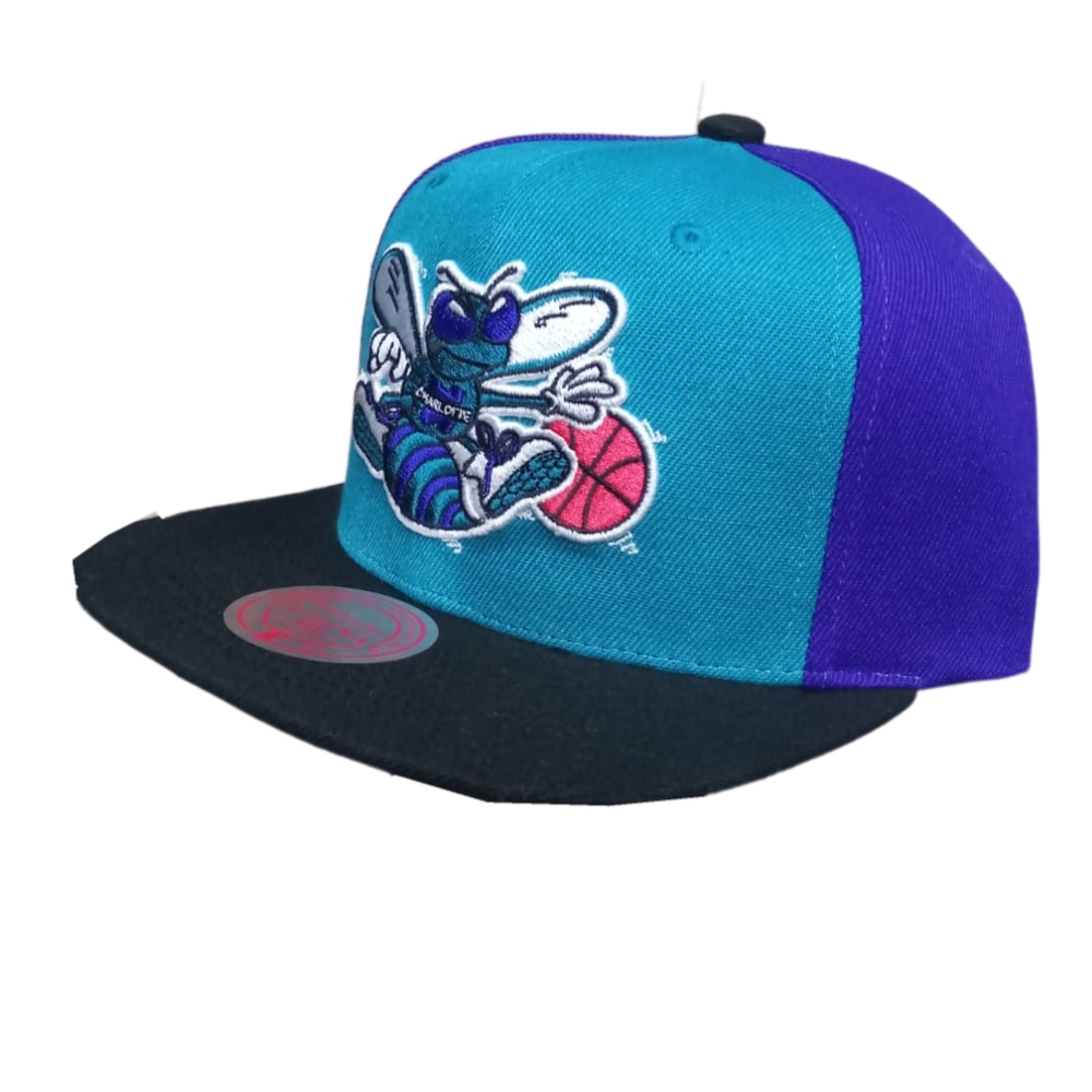 Gorra MItchell & Ness Snapback Charlotte Hornets Azul 535540
