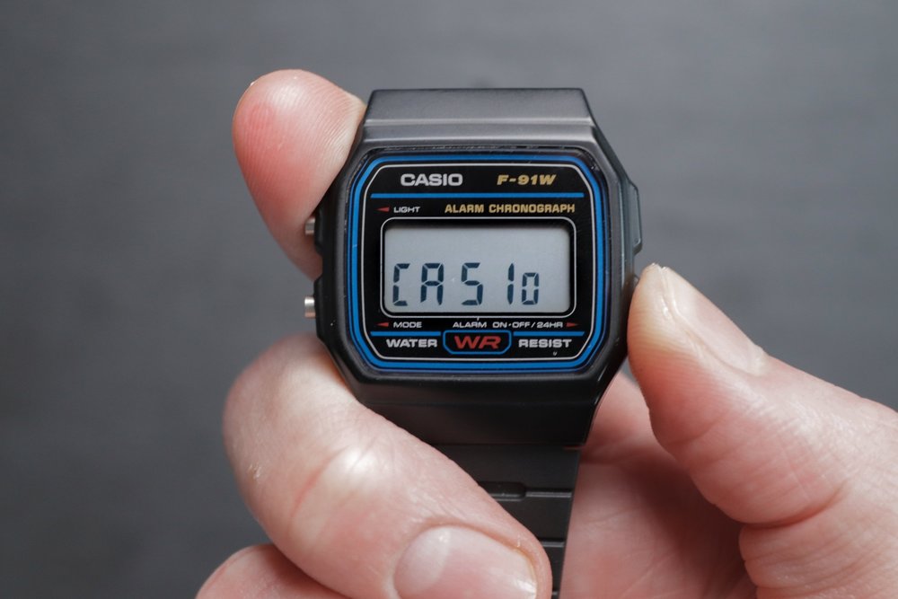 RELOJ PARA HOMBRE CASIO F-91W-1 DIGITAL MECANISMO DE CUARZO CORREA DE RESINA