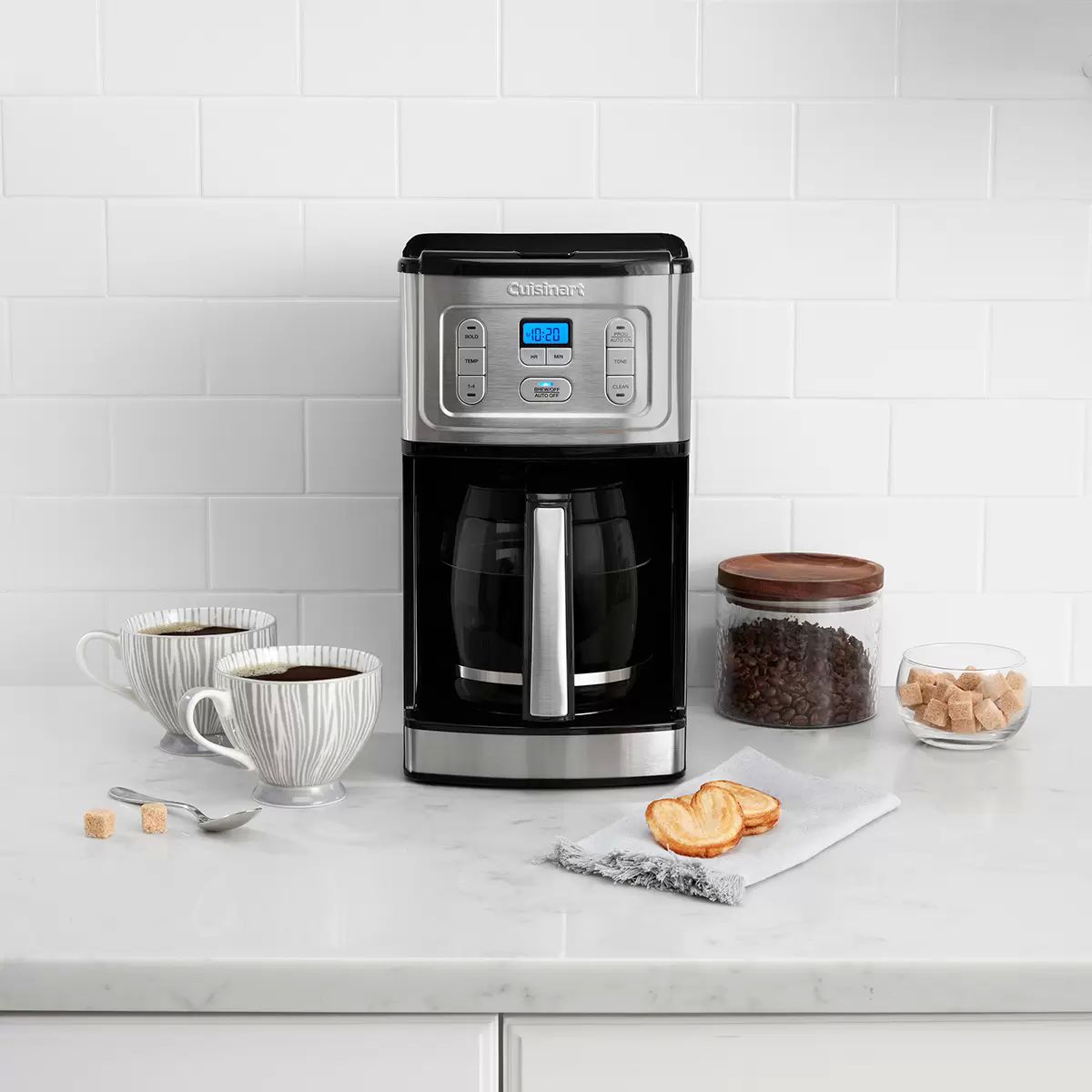 Cafetera Programable Cuisinart CBC-7400PCESP De 14 Tazas CST