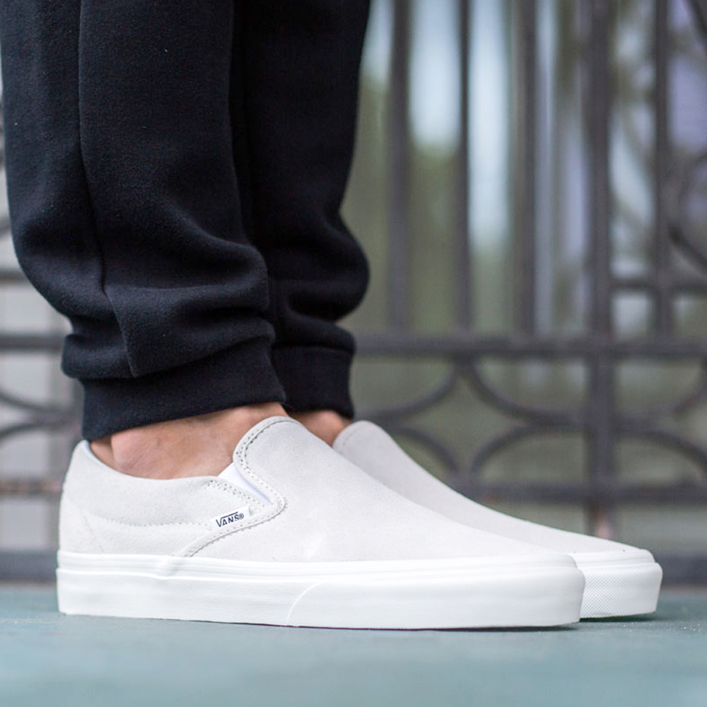 Tenis Vans Classic Slip On - 0EYEW00 - Blanco - Unisex 