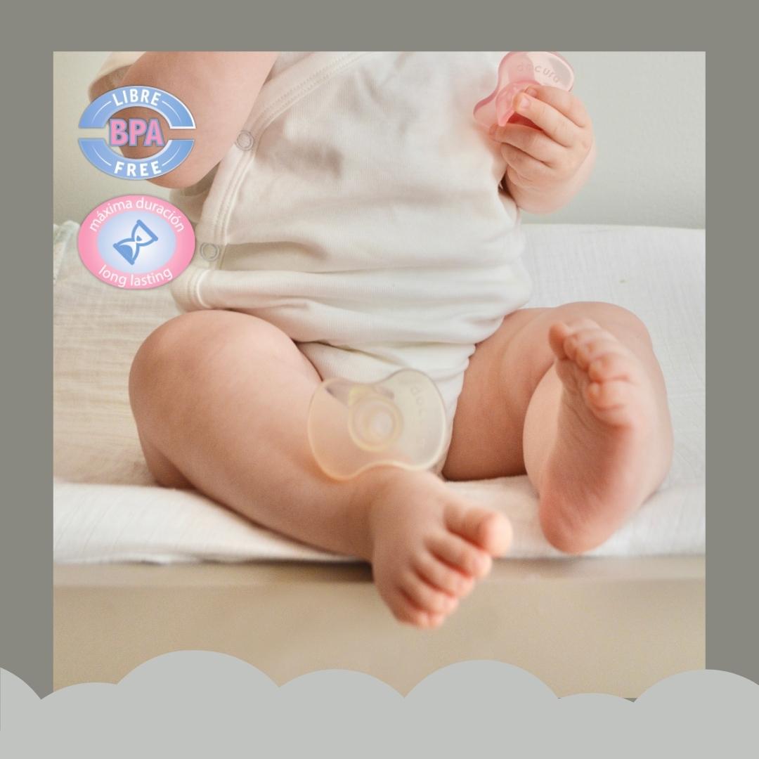 DOCURA Chupones Para Bebé De Silicón 6 Piezas Chupetes Anti cólicos Reduce Reflujo Chupón Sin BPA 2 piezas de cada color Rosa Azul Transparente