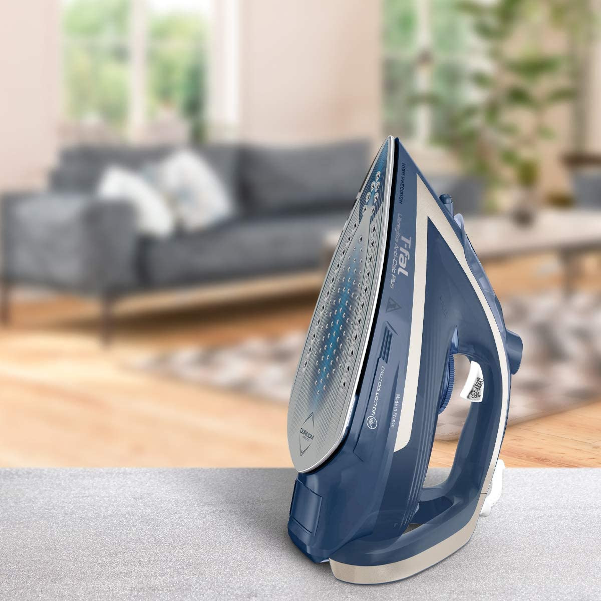 Plancha Vapor T-Fal FV6843 Suela Durilium Anti-Cal Ultragliss Airglide 1800W