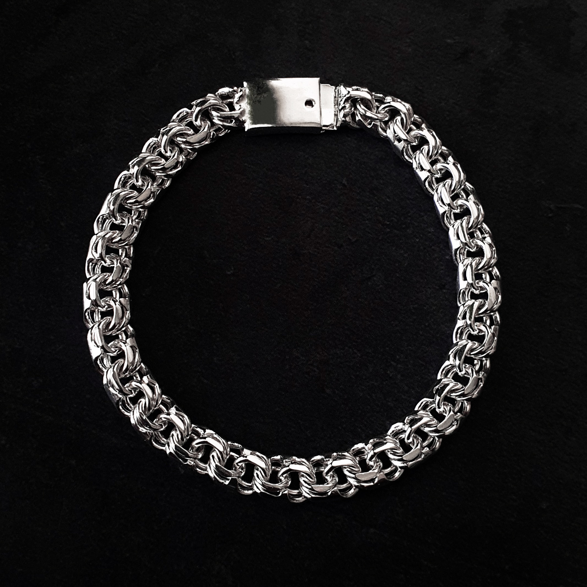 Esclava de plata 925 tejido chino, hecha a mano y con broche de caja. Incluye caja de regalo 