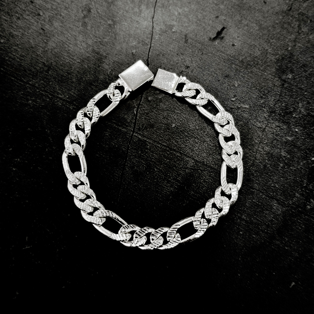 Esclava Figaro de plata .925 diamantada Hombre 3x1 de eslabones. Incluye caja de regalo