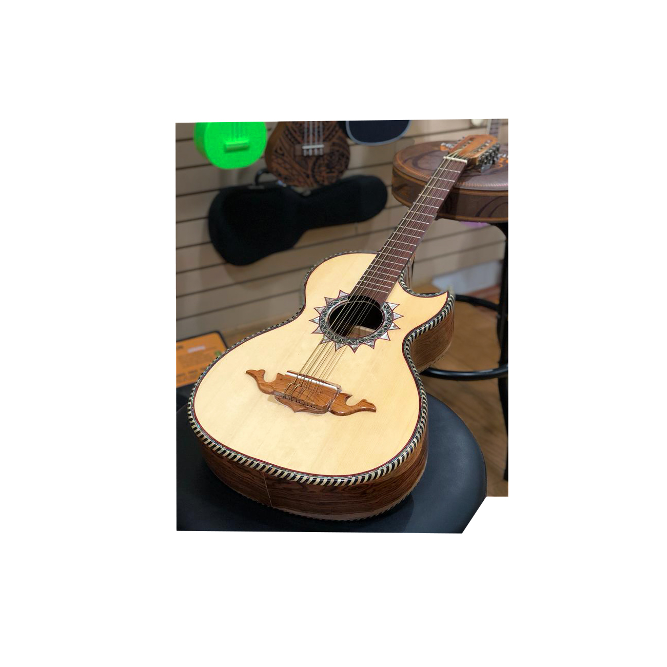 Bajo Quinto de Palo Escrito y Cuerdas de Acero