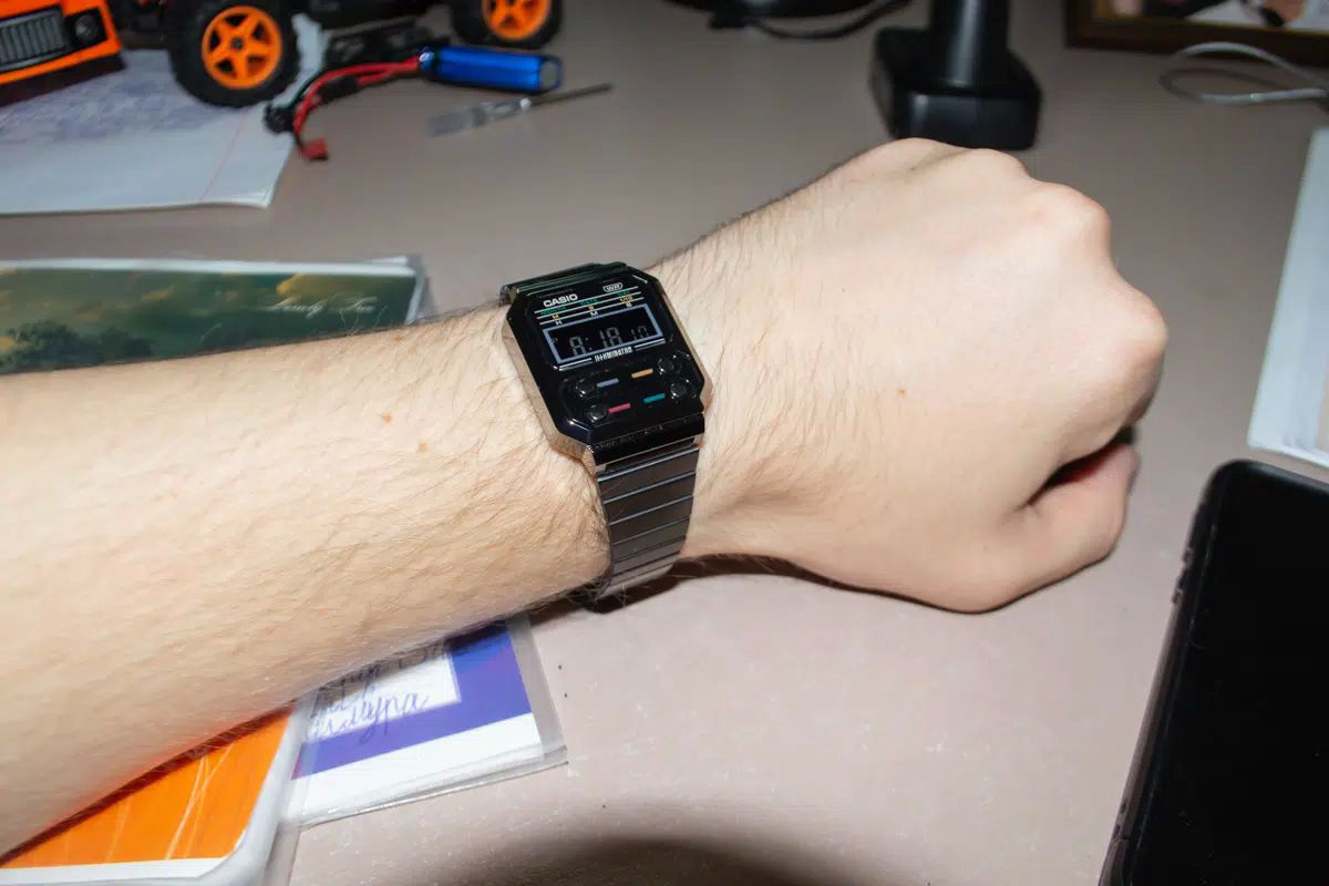 Reloj unisex Casio A100wegg Vintage Alien Ripley Cronómetro Luz Led correa de acero inoxidable