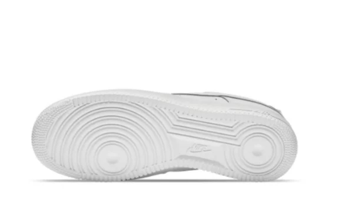 Tenis Nike Air Force 1 LE GS Triple White