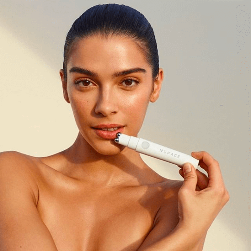 Dispositivo Microcorriente Contorno de Ojos, Labios y Frente NuFACE FIX® DORADO | Skin Care Mujer