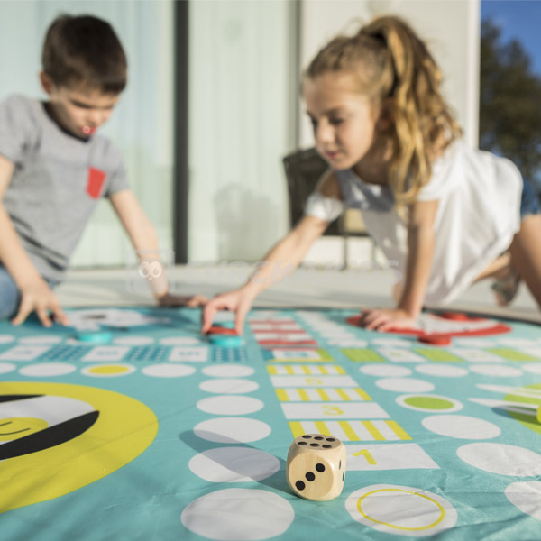 Parchís gigante de suelo