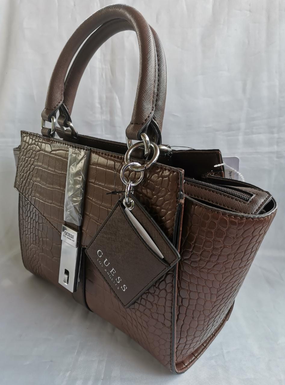 Bolsa Guess Skyla  Nueva Y 100% Original Cr765106-bro