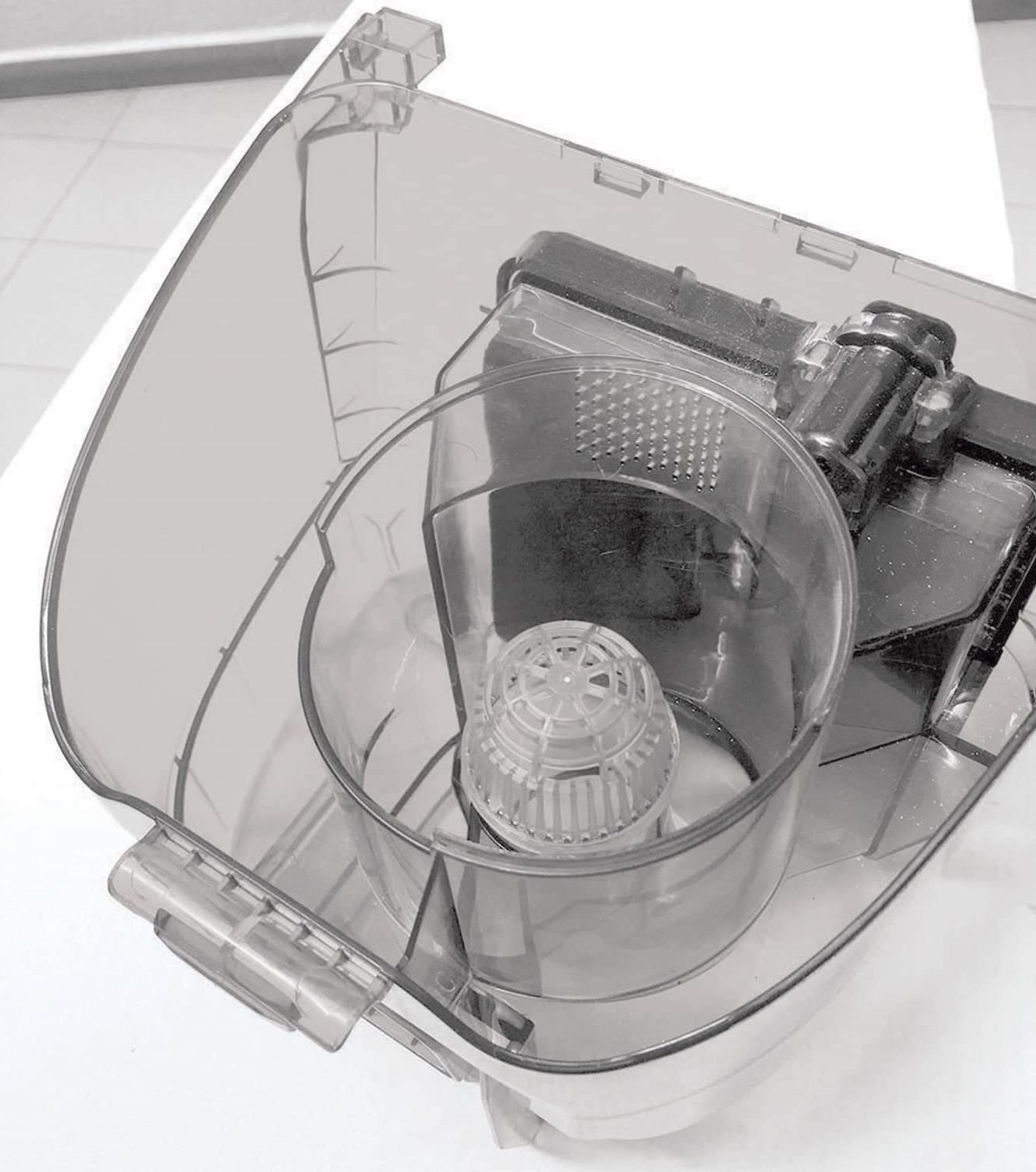 Aspiradora Koblenz Alpha KC-1500 Tecnología Ciclónica - Naranja