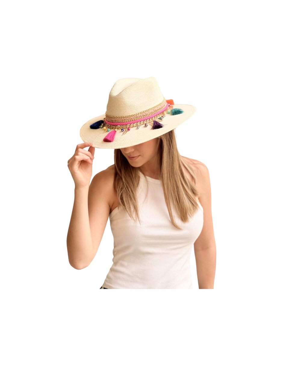 Sombrero para mujer artesanal de palma fina decorado decorado en cinta, cadena y detalles en pompones de colores