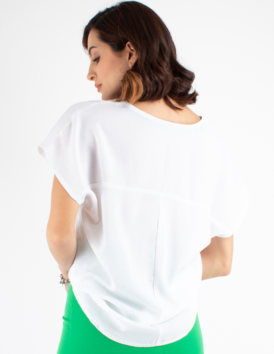 Blusa amplia cuello V 
