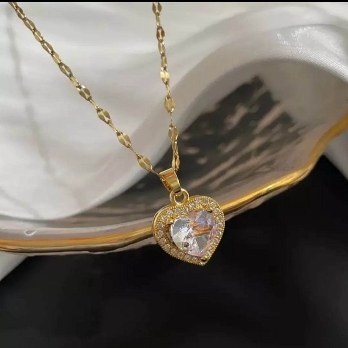 Collar Dorado Dije Corazon Acero Inoxidable Moda Mujer