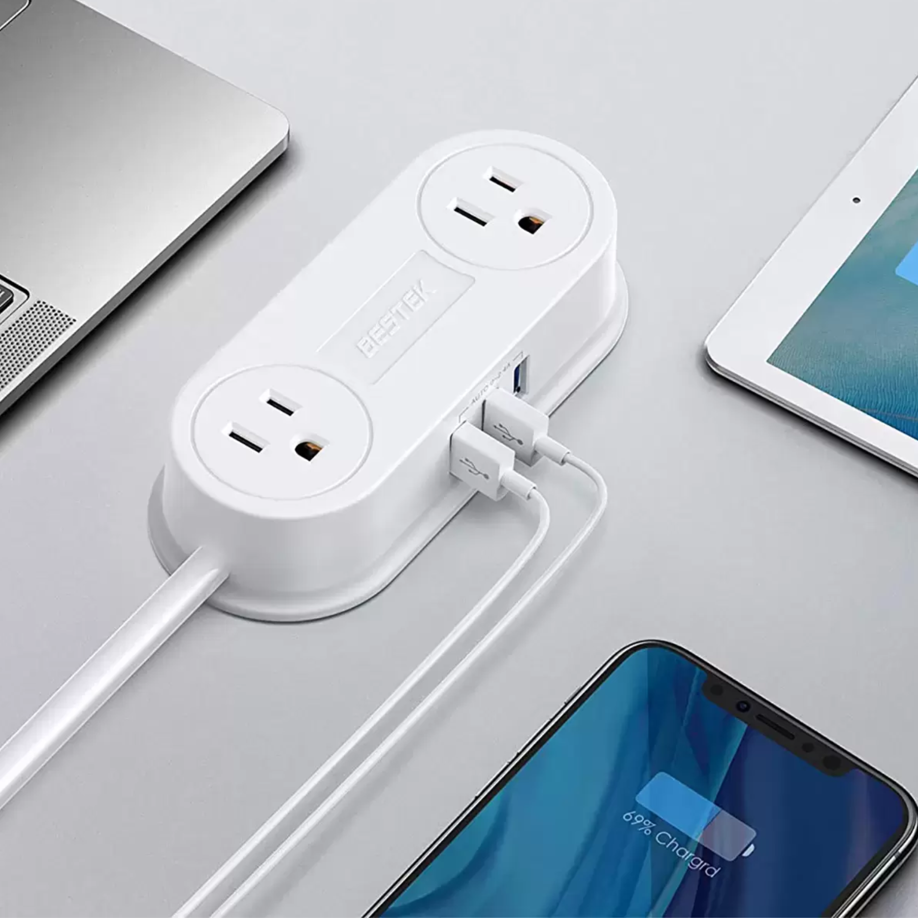 Multicontacto tipo barra, compacto y práctico 1250w bestek