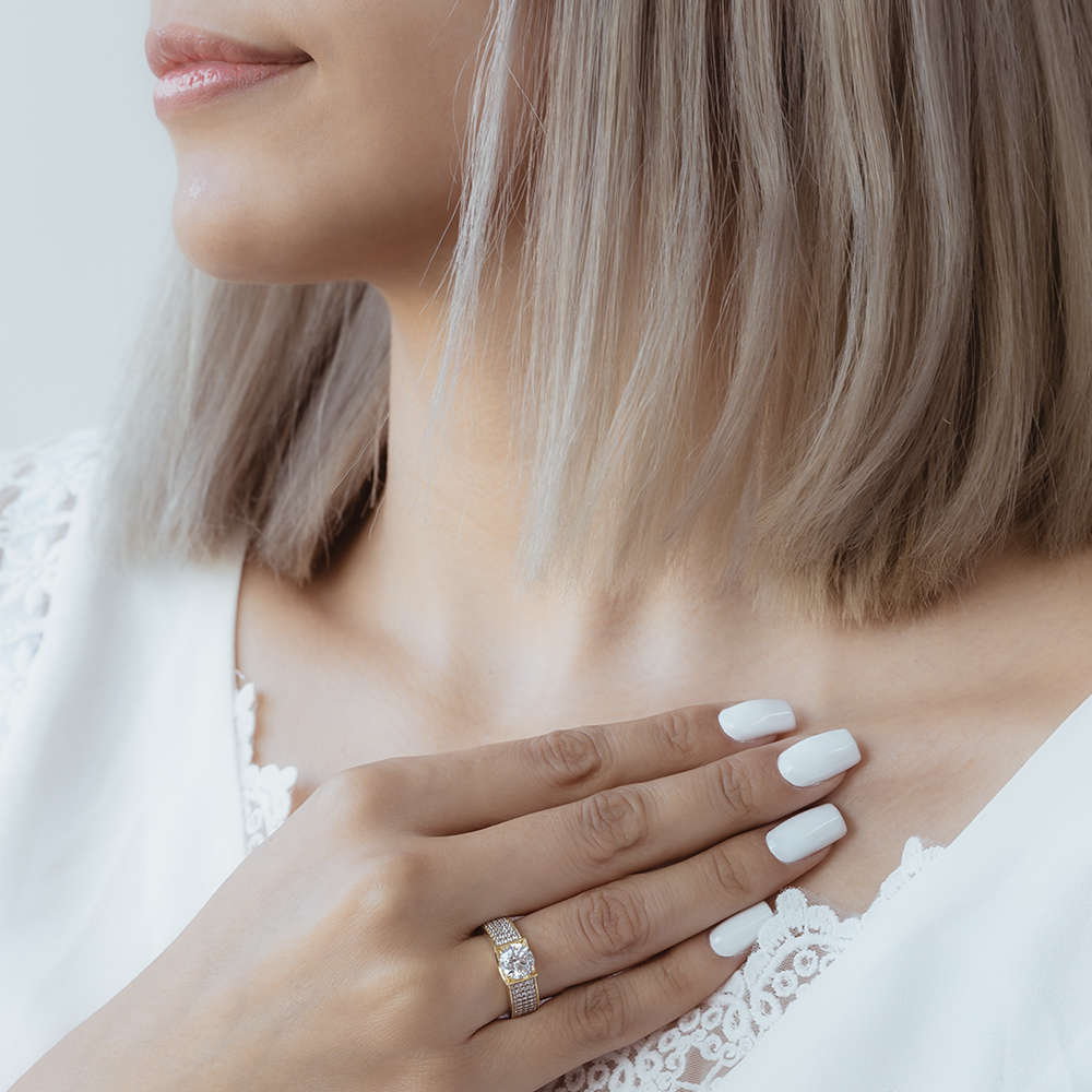 ANILLO DE COMPROMISO ORO 10K AMARILLO CON PIEDRA CAMILA ABBA JOYAS 