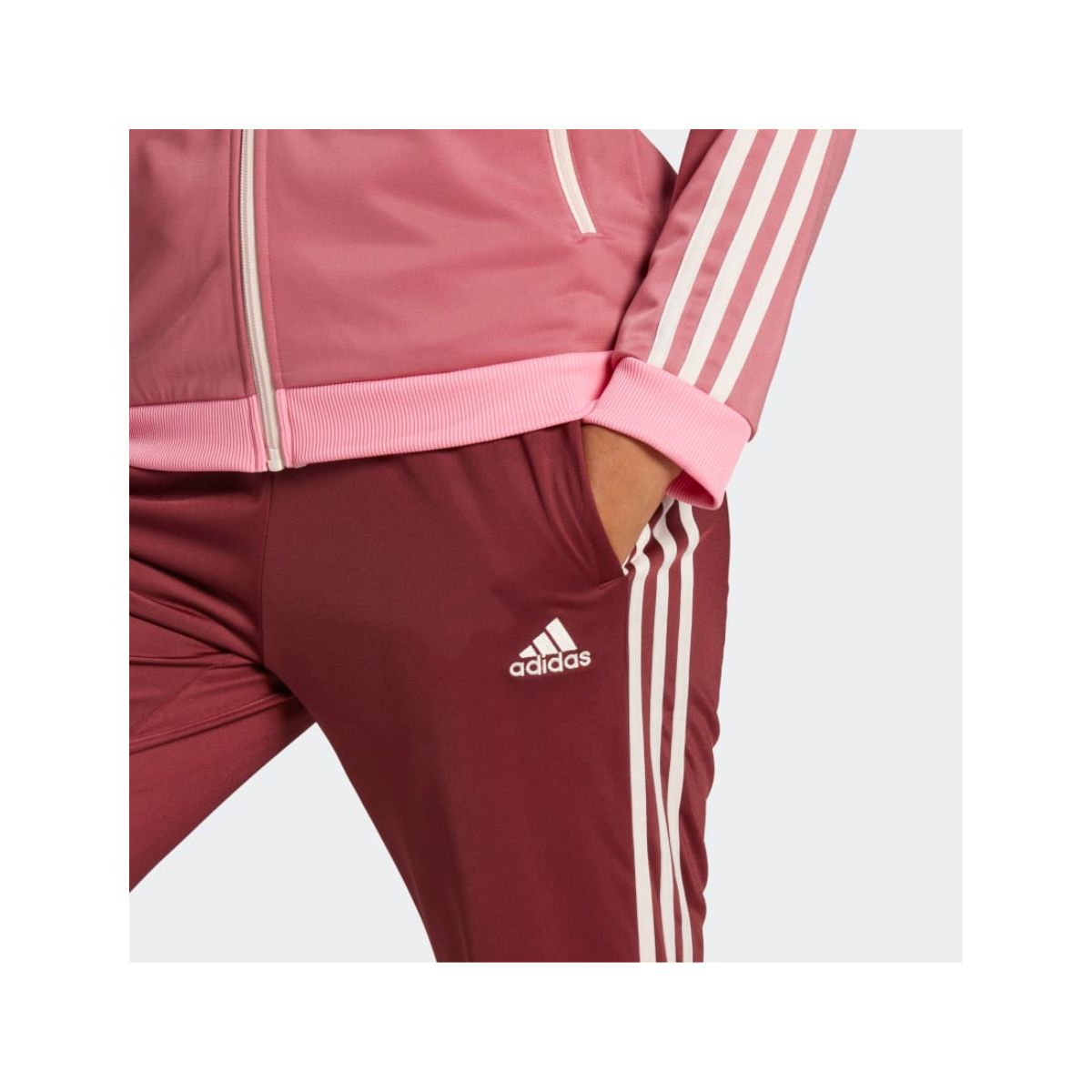 Conjunto Deportivo Adidas Essentials 3 Franjas Para Mujer HR4910