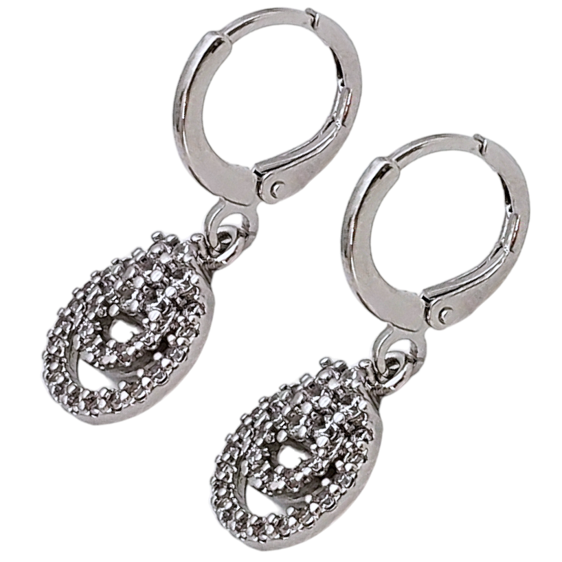 Aretes tipo huggie en rodio círculos colgantes