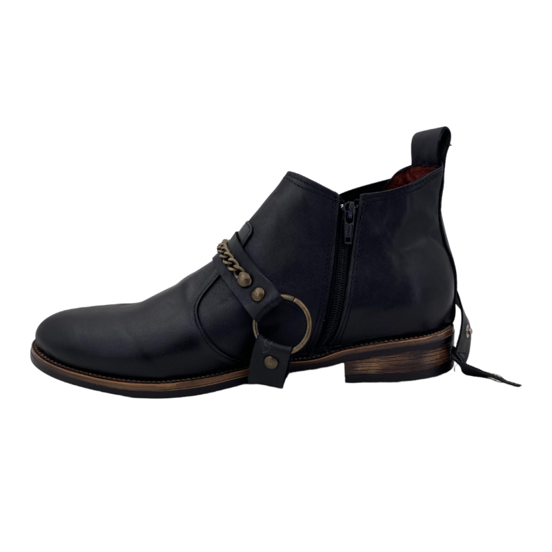 Botas Casuales Hombre Chelsea Boots Piel QUIN Footwear Color Negro Arnes Con Cadena 