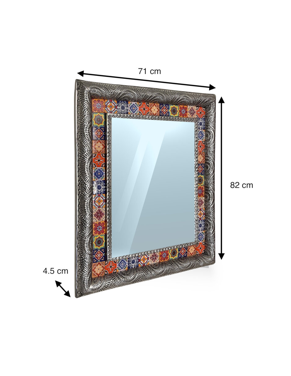 Espejo de Pared artesanal con Acero Repujado y Mosaicos de Talavera 82 x 71 cm