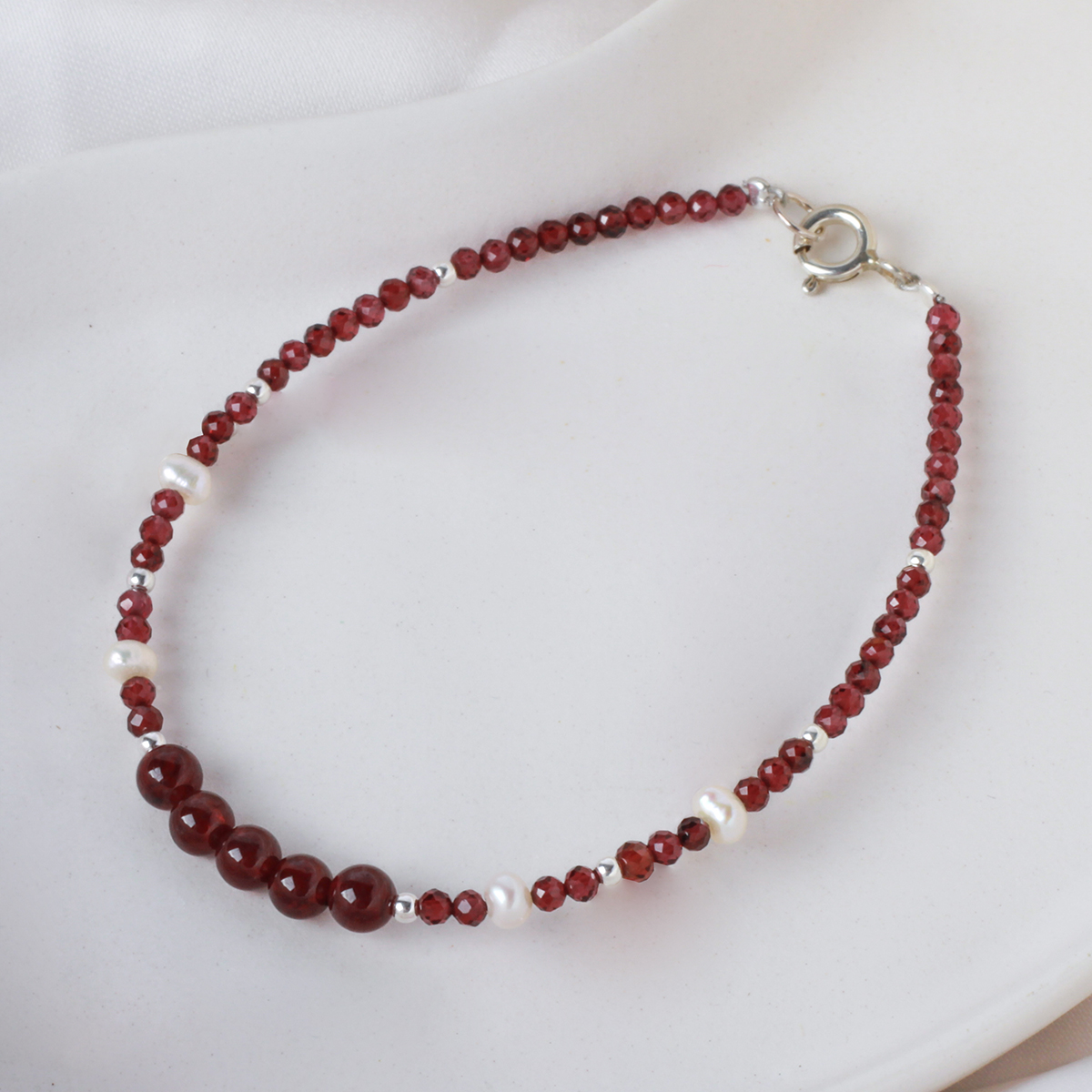 Pulsera granate natural con perlas cultivadas y plata .925, Joyería para Mujer de Anante Joyería